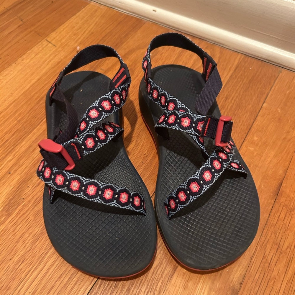Chacos. Womens 9